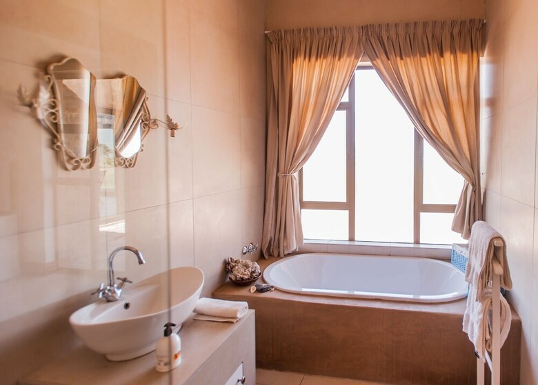 Villa R'new Pecan Farm & Wellness Centre