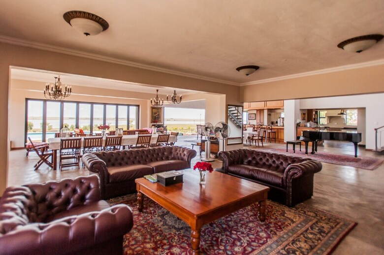 Villa R'new Pecan Farm & Wellness Centre