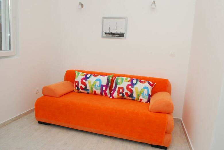 Hera Apartments