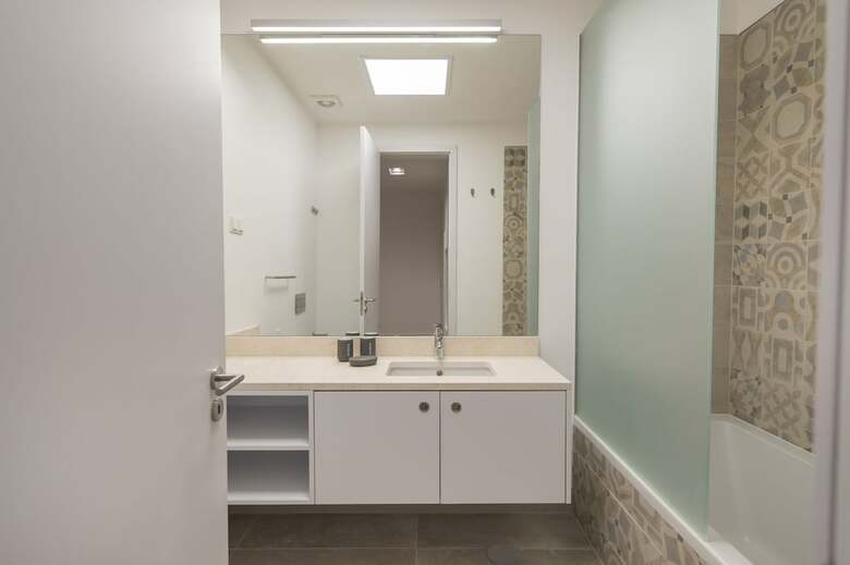 Apartamentos High Ceiling Duplex Apt Cais Do Sodre