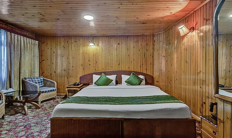 Treebo Trend Dekeling Hotel