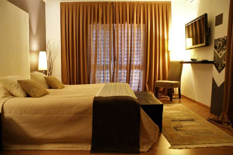 The Lake Villa Mountains & Sea View