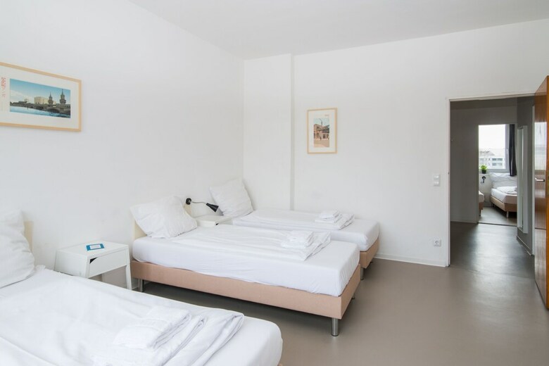 Apartments Elpilar Wedding
