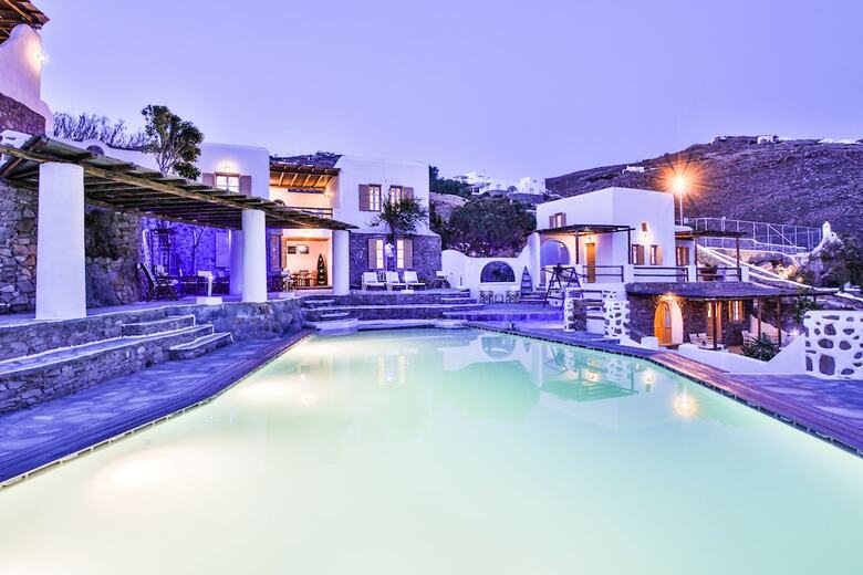 Villa Anerousses Mykonian Traditional Houses