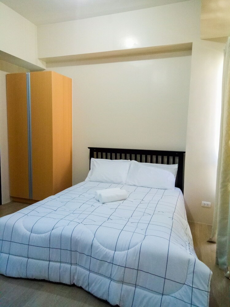 Airport T3 Newport Condotel