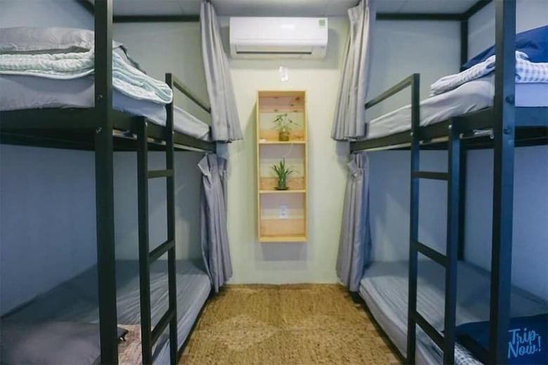 Hotel La La House Homestay