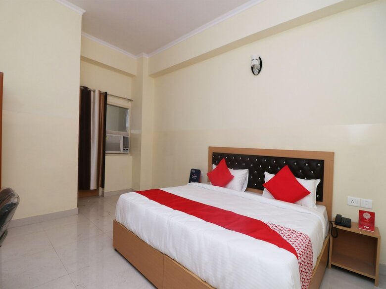 Oyo 28629 Hotel Crosswind