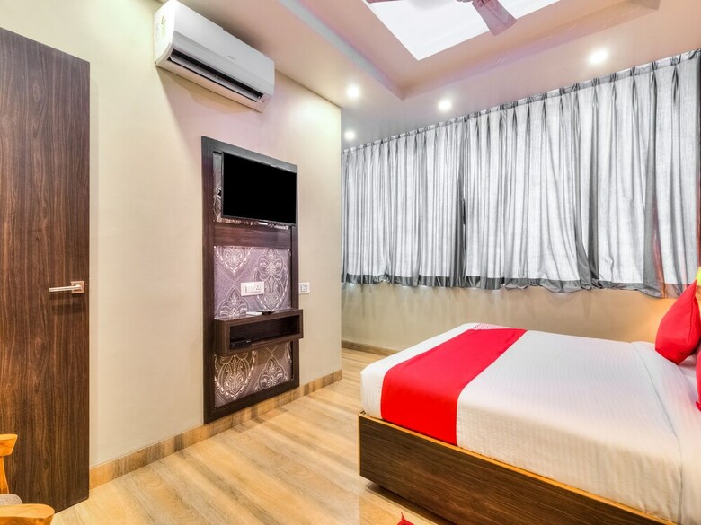 Hotel Capital O 28710 Mamta International
