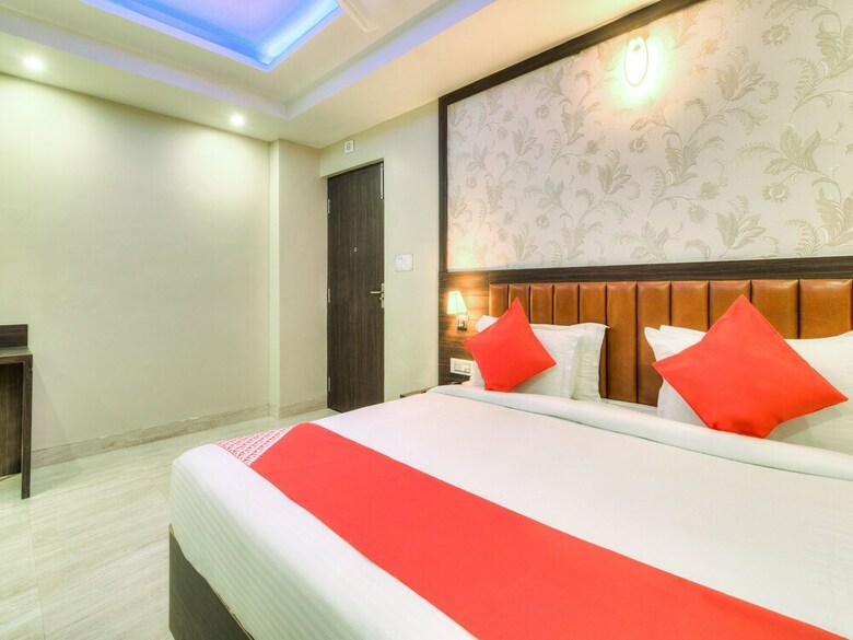 Hotel Capital O 28710 Mamta International