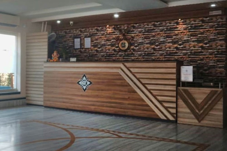 Oyo 29258 Hotel Debrani International