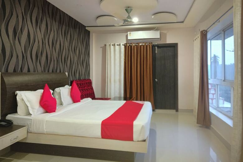 Oyo 29258 Hotel Debrani International