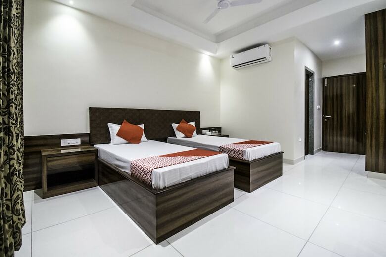 Hotel Oyo 23571 Jai Bhawani