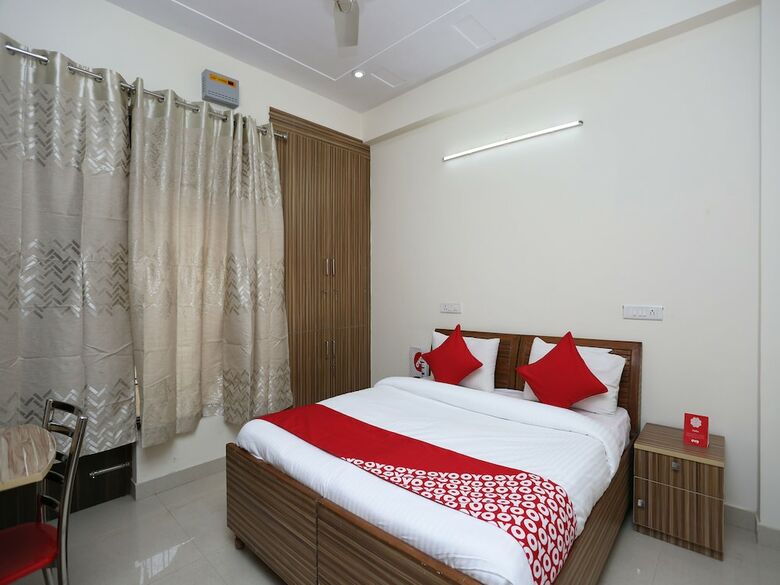 Hotel Oyo 13115 Star Guest House