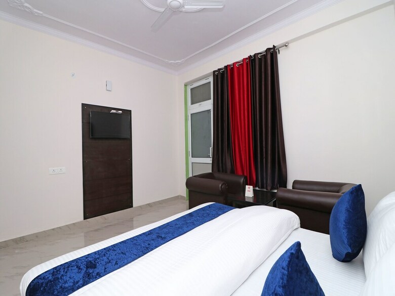 Oyo 13655 Hotel Benog Breeze