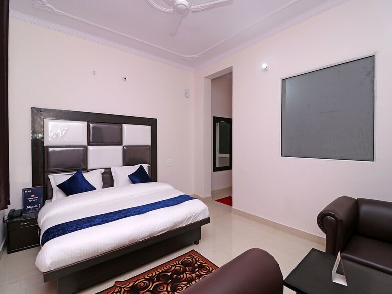 Oyo 13655 Hotel Benog Breeze