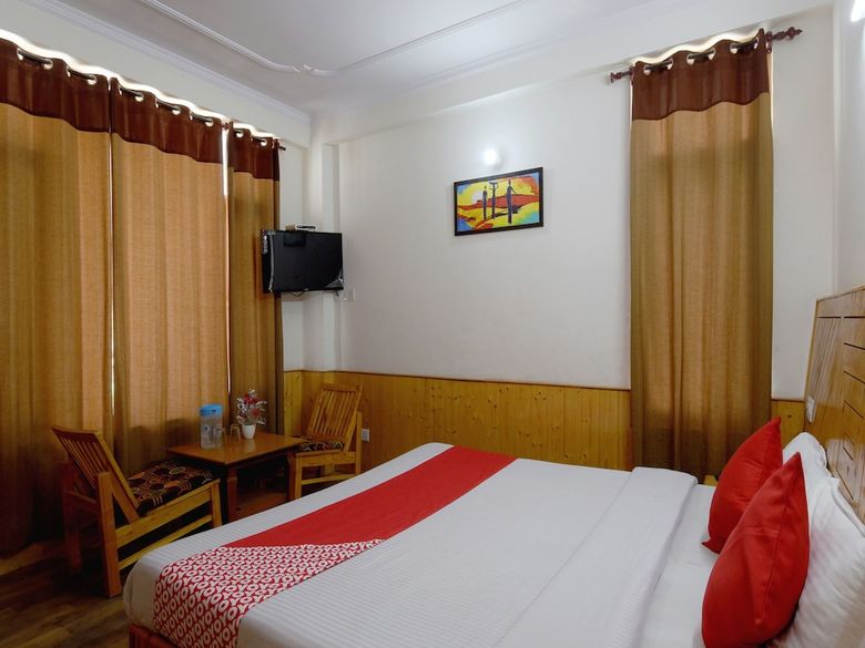 Hotel Oyo 18555 Yogesh Cottage Manali