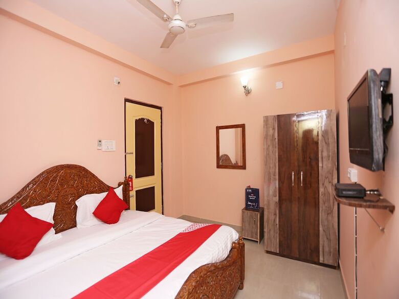 Oyo 26586 Hotel Ashiyana Lagoon
