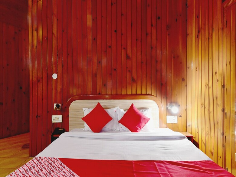 Hotel Oyo 22620 Orchard Resorts