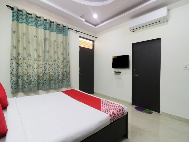 Hotel Oyo 26863 Raj Villa