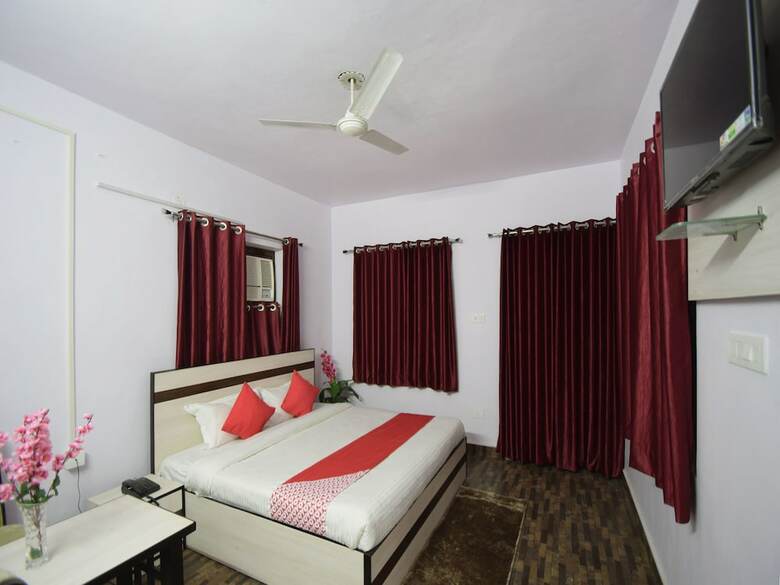 Hotel Oyo 23553 Padamgarh Residency