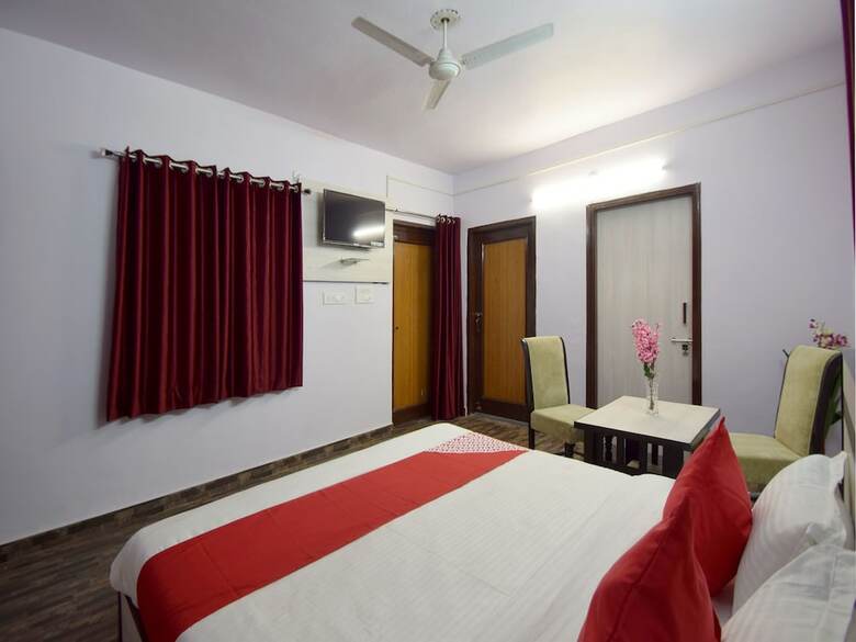 Hotel Oyo 23553 Padamgarh Residency