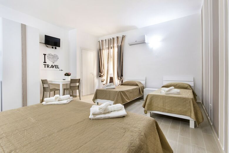 Hotel In Centro Rooms