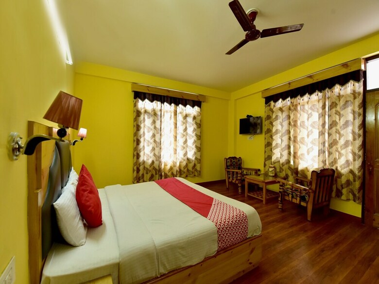 Hotel Oyo 23130 Radhika Cottage