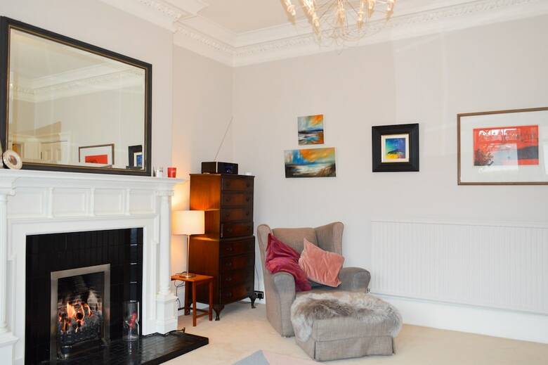 3 Bedroom Family Home With Garden