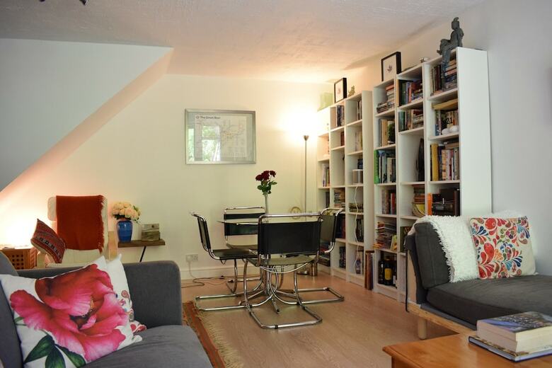 Apartamentos 2 Bedroom Home In Angel