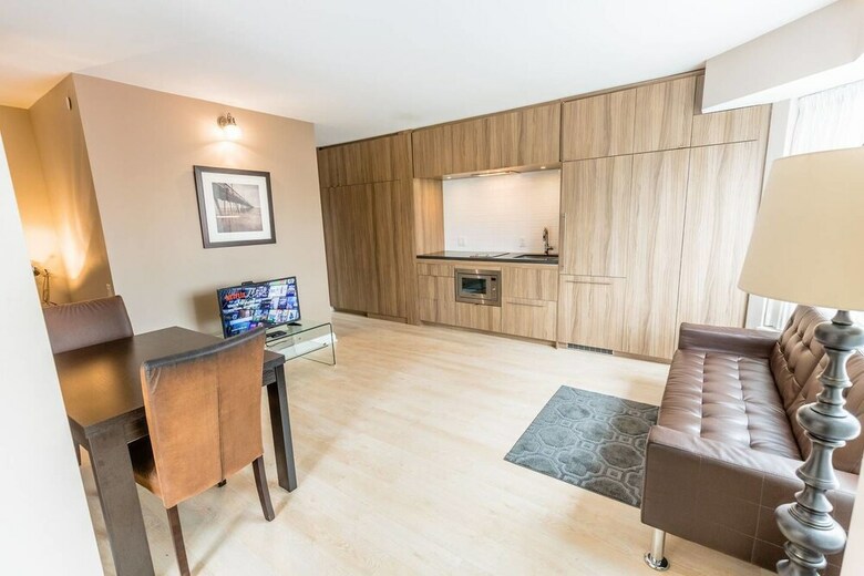 Apartamentos Luxury Yorkville Downtown Condo