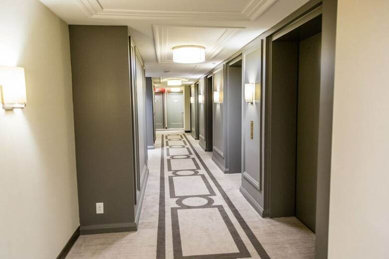 Apartamentos Luxury Yorkville Downtown Condo