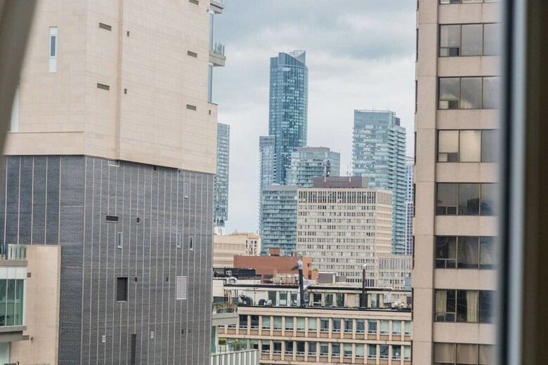 Apartamentos Luxury Yorkville Downtown Condo
