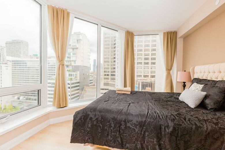 Apartamentos Luxury Yorkville Downtown Condo
