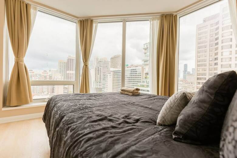 Apartamentos Luxury Yorkville Downtown Condo