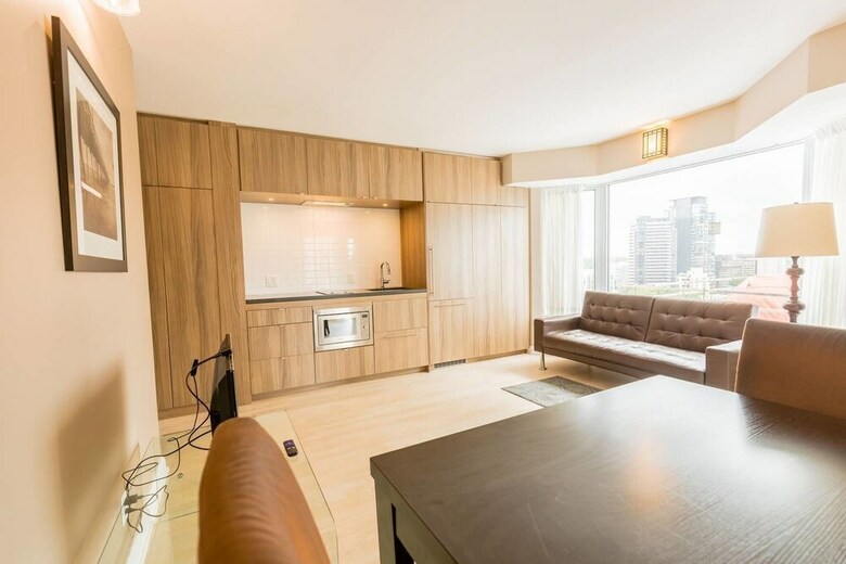 Apartamentos Luxury Yorkville Downtown Condo