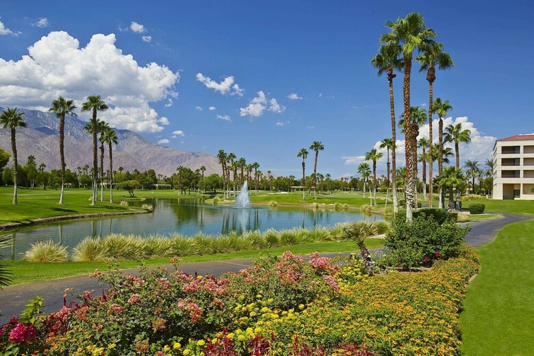 Doubletree By Hilton Hotel Golf Resort Palm Springs