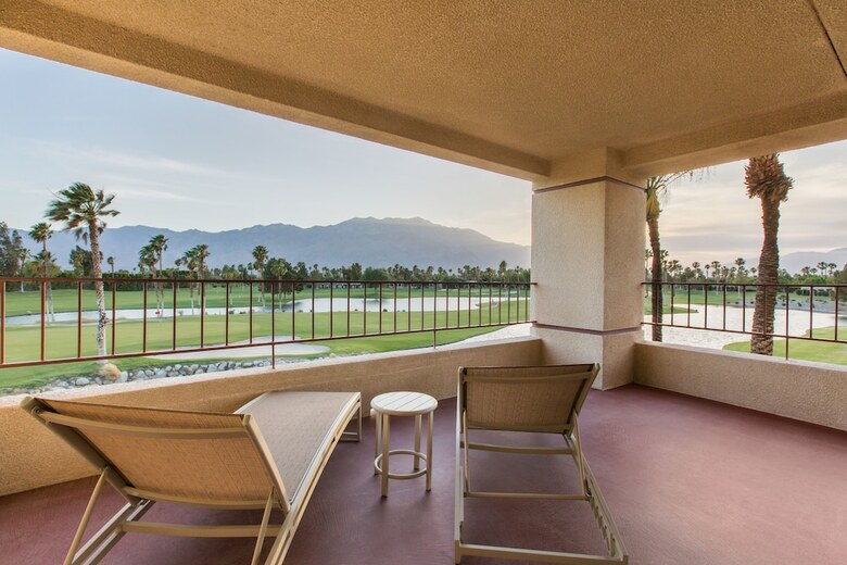 Doubletree By Hilton Hotel Golf Resort Palm Springs