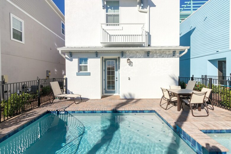 Hotel Margaritaville Cottages Orlando By Vstays