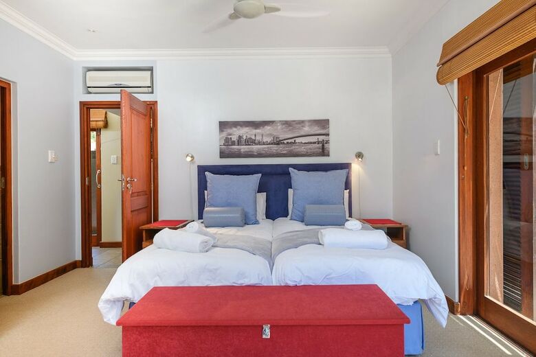San Lameer Villa Rentals 11703
