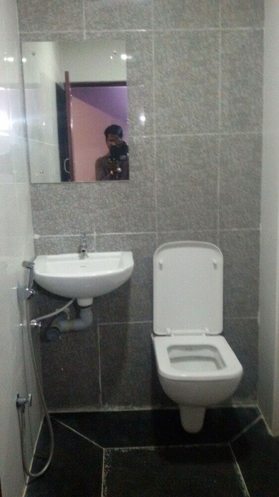 Hotel Aakash Residency