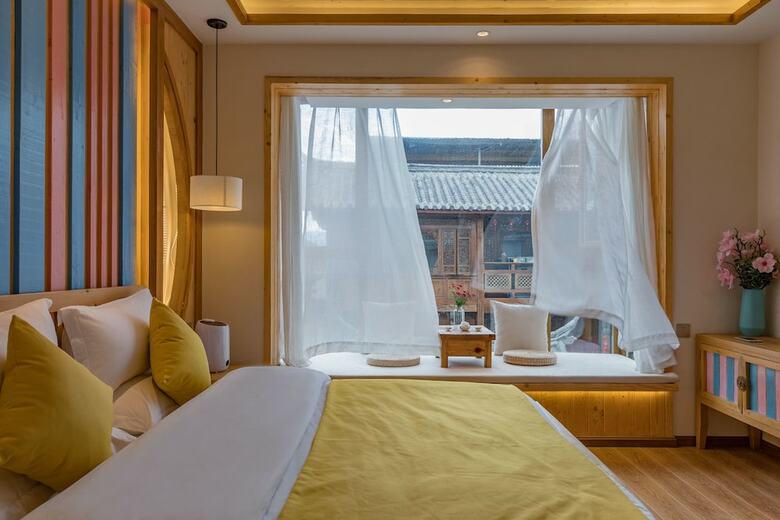 Posada Floral Hotel Lijiang Lakeside Inn