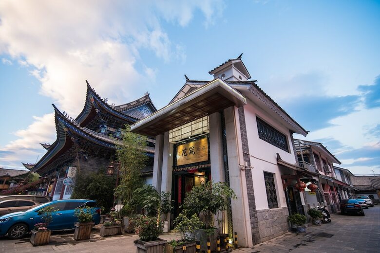 Posada Floral Hotel Dali Honglongjing Junrui