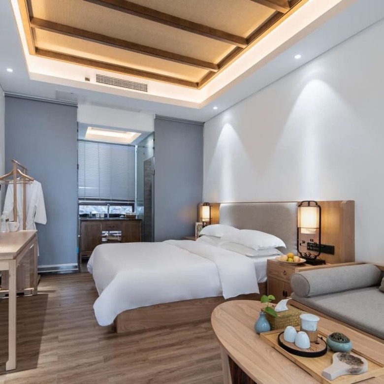 Floral Hotel Taishan Plum Garden