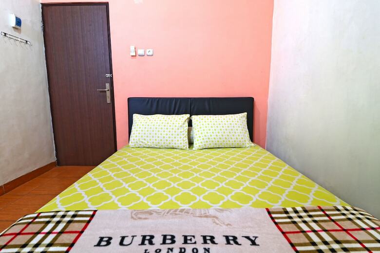 Hotel Semata Wayang Syariah Homestay