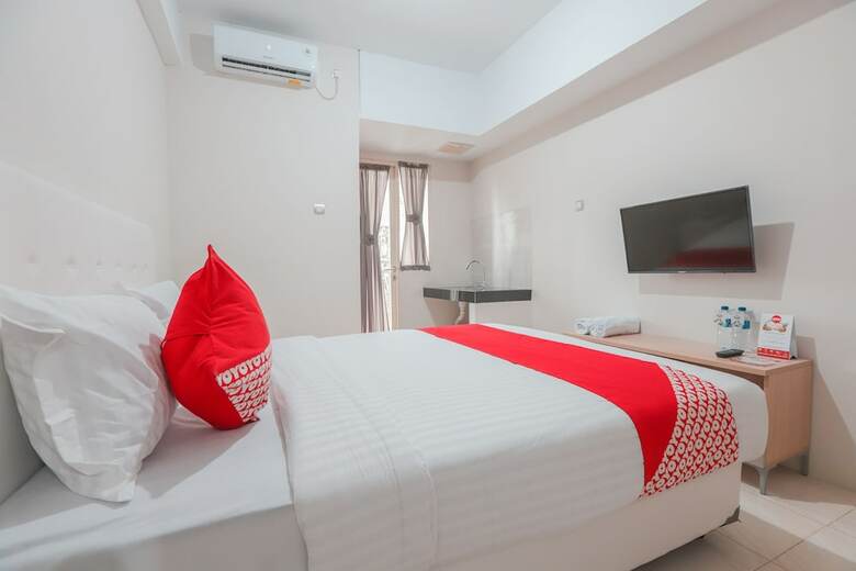 Hotel Oyo 498 Green Lake View Ciputat