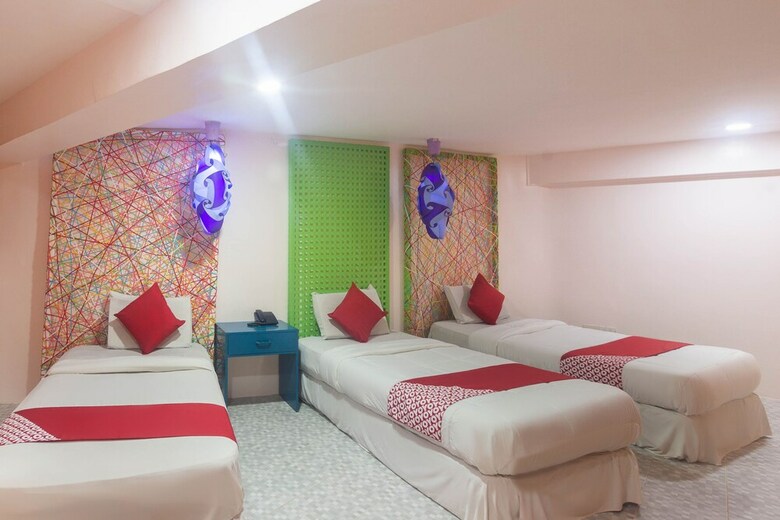 Hotel Oyo 155 Europa Breakfast And Bed