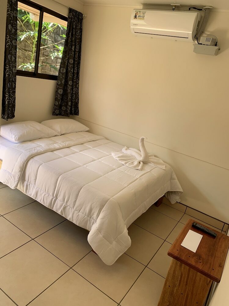 Le Petit Hotel