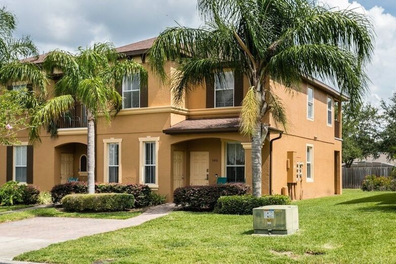 4br Townhome In Regal Palms By Shv-302