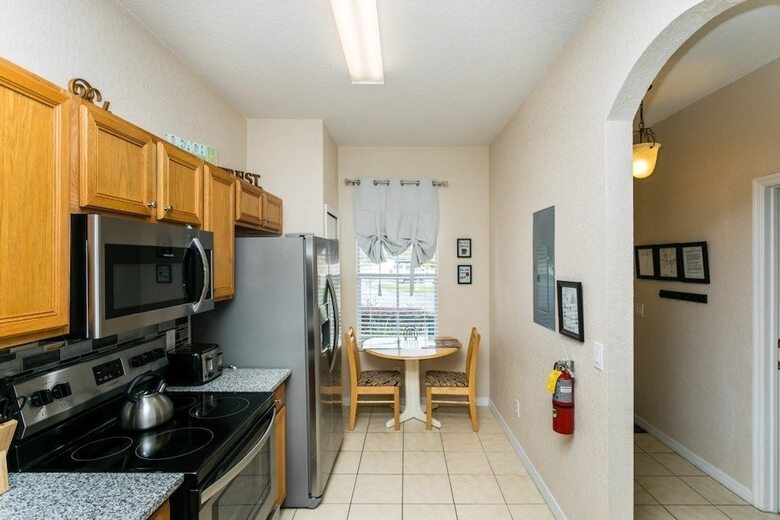 4br Townhome In Regal Palms By Shv-302