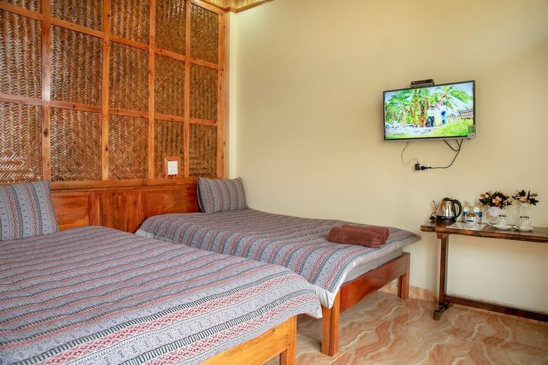 Hostal Muong Hoa River View Homestay - Hostel